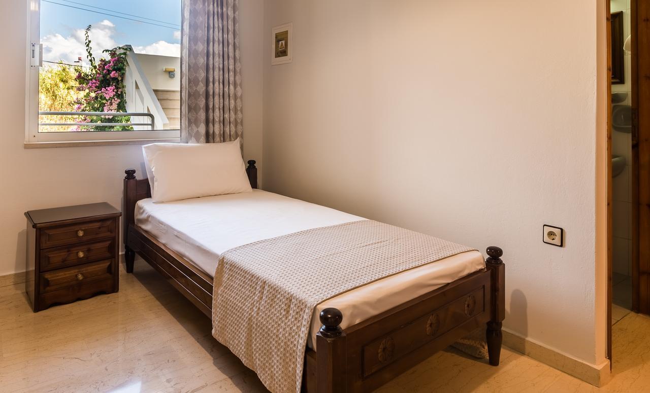 Merabello Apartments Agia Marina  ภายนอก รูปภาพ